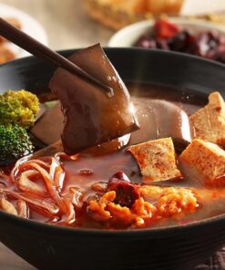 Alternative view of LAO MA NOODLE 老媽拌麵麻辣鴨血寬粉 540G