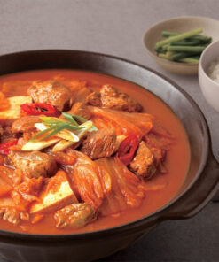 Alternative view of CHEILJEDANG BIBIGO 泡菜豬肉湯 460G