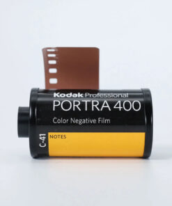 Alternative view of KODAK PROFESSIONAL PORTRA 400 柯達 35mm 135 彩色負片菲林底片 (5 X 36 張)