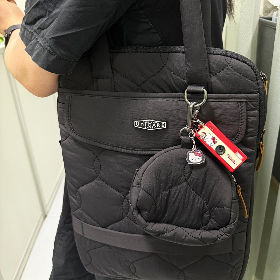 YASHICA X SANRIO HELLO KITTY FUNTASTIC KEYCHAIN CAMERA YAS-FASMNC-K1 雅西卡三麗鷗哈囉吉蒂鑰匙扣迷你數碼相機:圖片 9